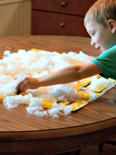 Real snow on Katy and the Big Snow activity play mat