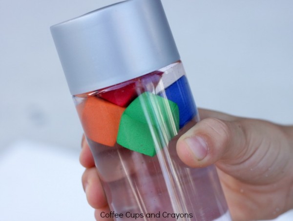 Sink or Float Science Discovery Bottle for Kids. Fantastic boredom buster. 